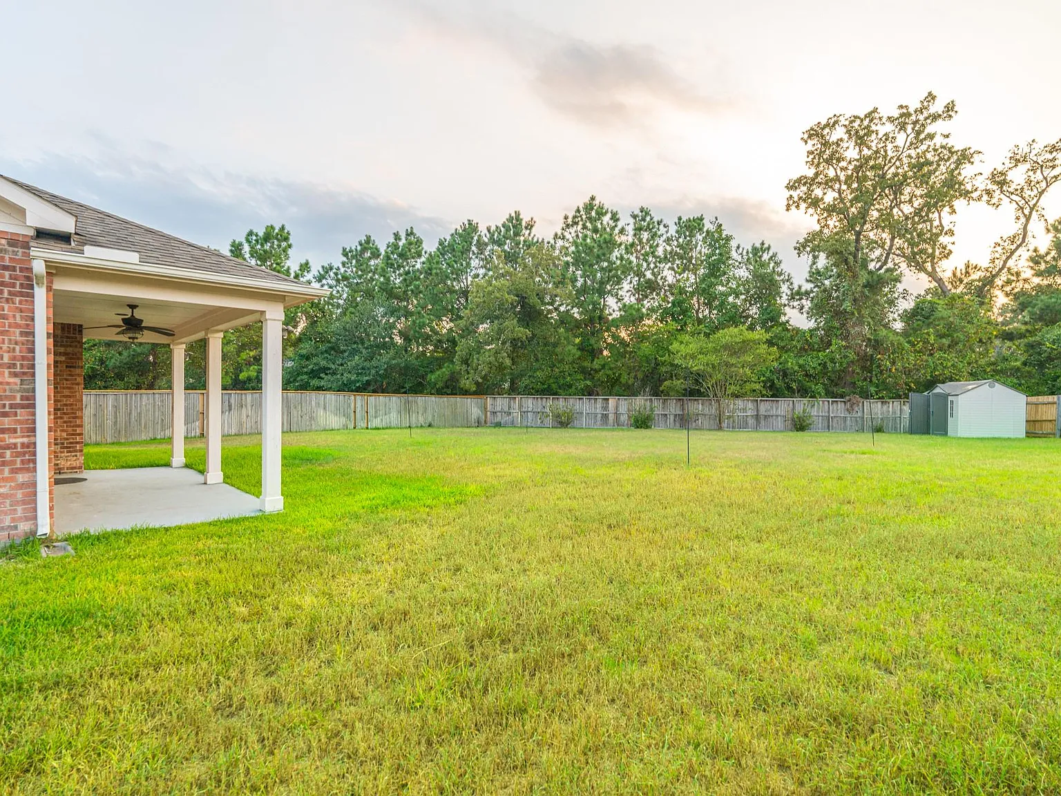 4 bed, 2.5 bath, 2745 sqft, $3,400 — Photo 3