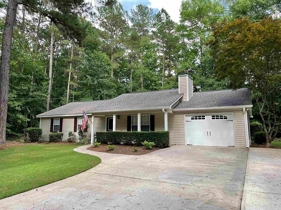 1st image of 134 Lake Forest Dr