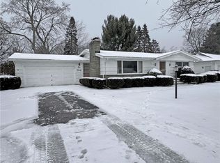 120 Maybrooke Rd, Rochester, NY 14618