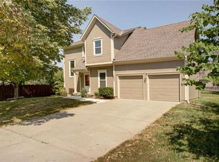 15290 W 147th Ter, Olathe, KS 66062