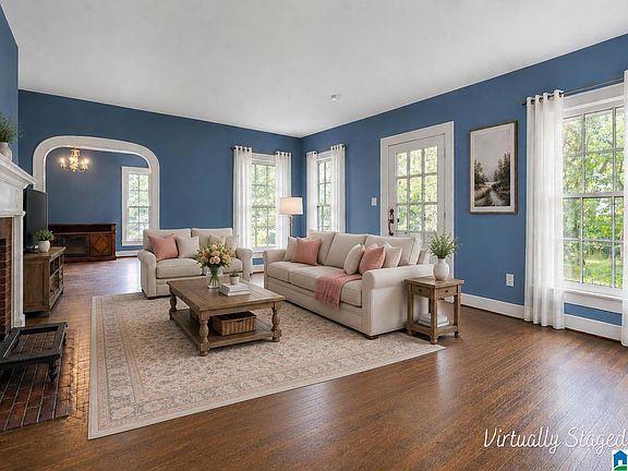 3rd image of 315 Woodland Ave