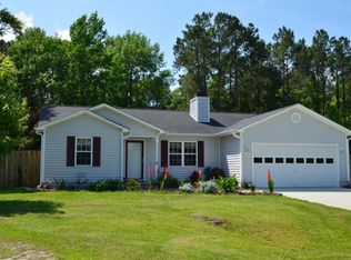 604 Fallow Ct, Sneads Ferry, NC 28460