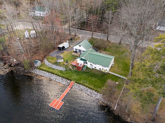 3rd image of 77 Meadow Road