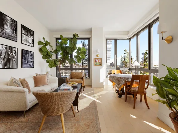 550 Vanderbilt Avenue image 2 of 20