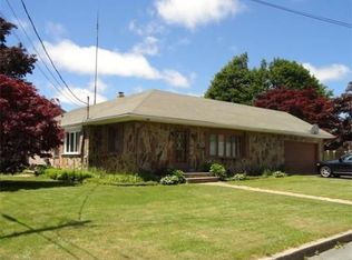 118 Center St, Fairhaven, MA 02719