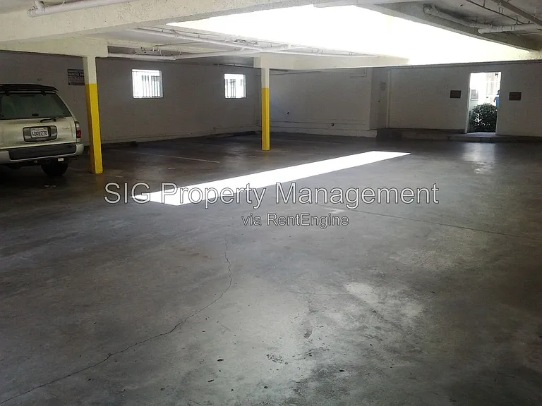 405 W Alameda Ave #M — Photo 8
