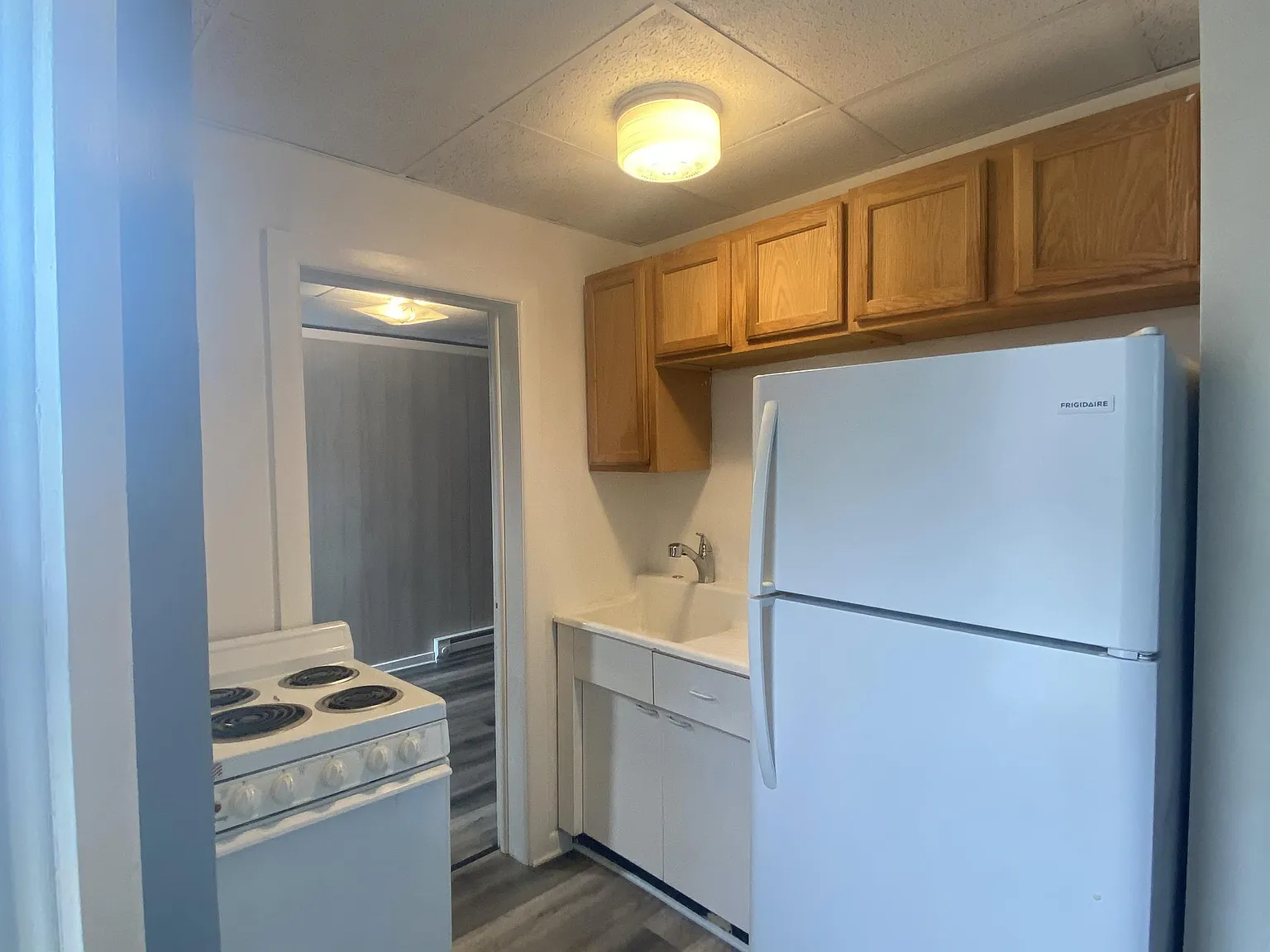 909 South 8th Street - 4 — Photo 3