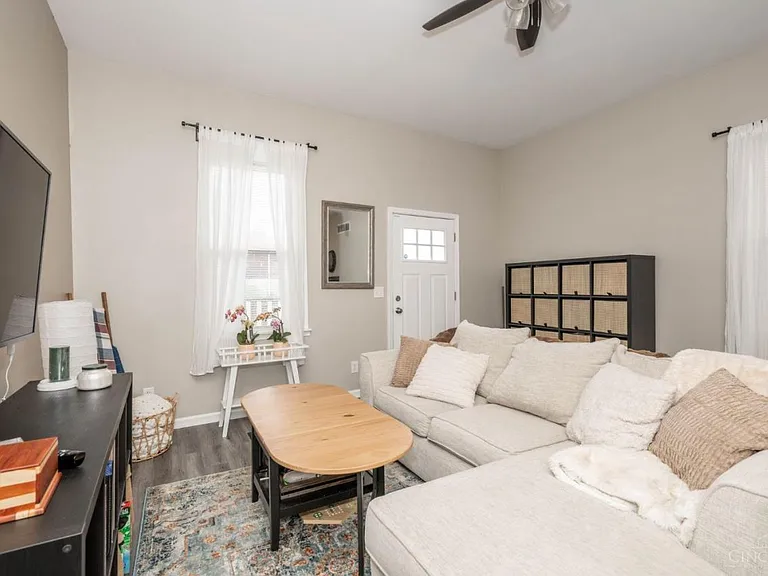 4399 Virginia Ave — Photo 5