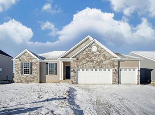 209 Red Oak Pass, Commercial Point, OH 43116