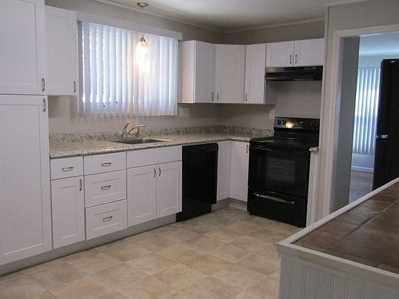 5th image of 734 Lake Ave