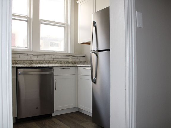 3rd image of 1911 N 2nd St APT 1