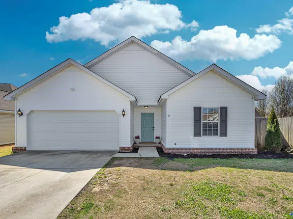3919 Boxwood Ln SW, Decatur, AL 35603