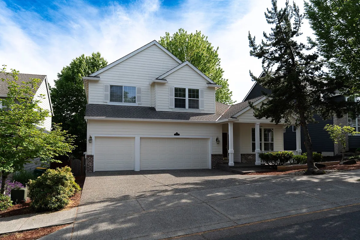 Building Photo - 16130 SW Loon Dr