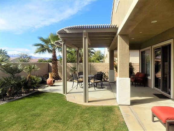 4th image of 81923 Avenida Bahia