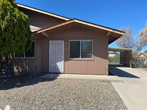 126 E Paula Cir #B Photo 1