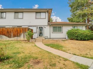 1329 S Chambers Cir UNIT B, Aurora, CO 80012