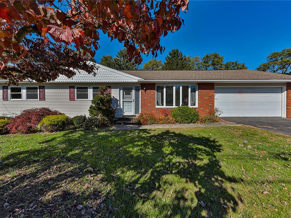 1st image of 110 Cedarwood Dr