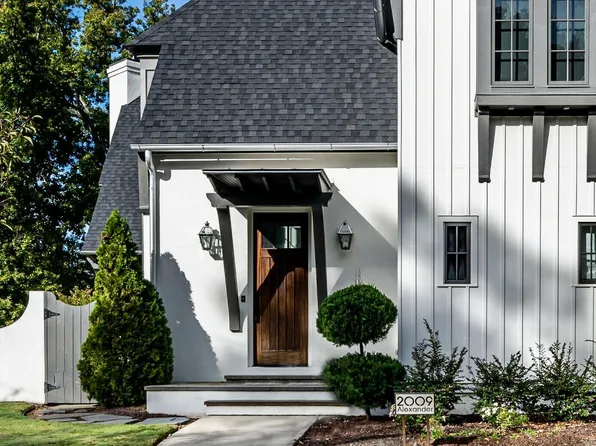 2009 Alexander Rd, Raleigh, NC 27608