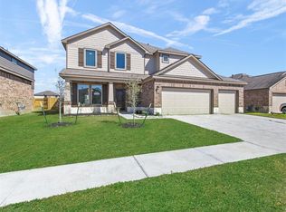 16 Royal Rose Dr, Manvel, TX 77578