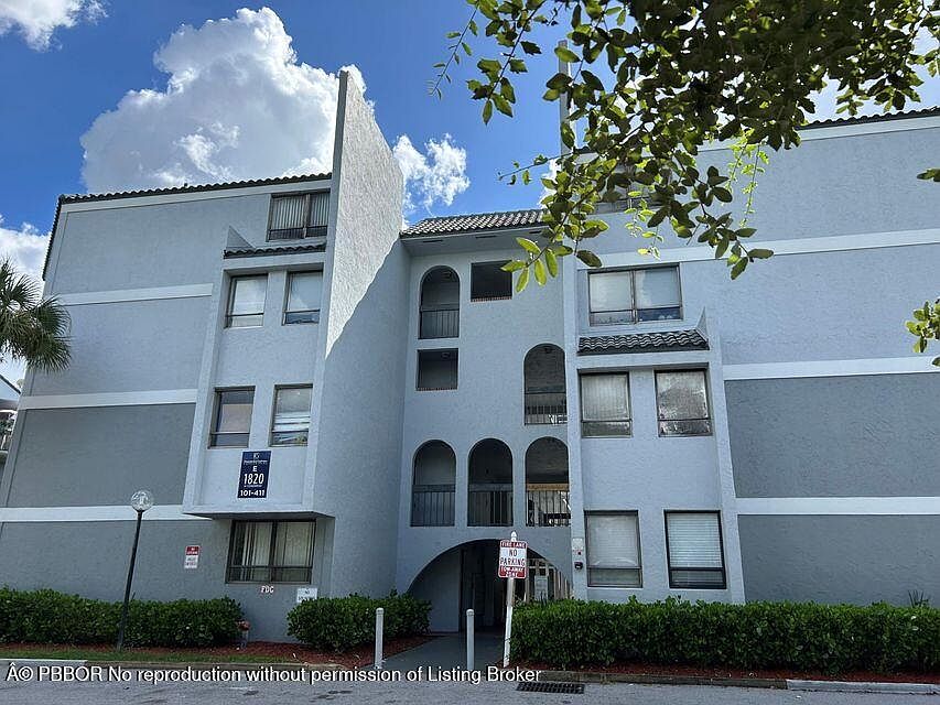 2000 N Congress Ave APT 411