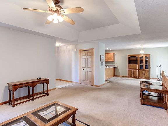 4th image of 1502 Blue Heron Way