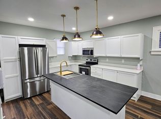 886 Lockbourne Rd, Columbus, OH 43206