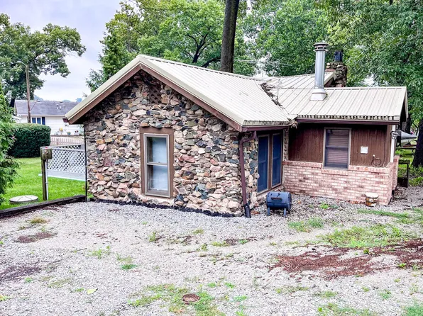 3935 E Parses Rd, Monticello, IN 47960