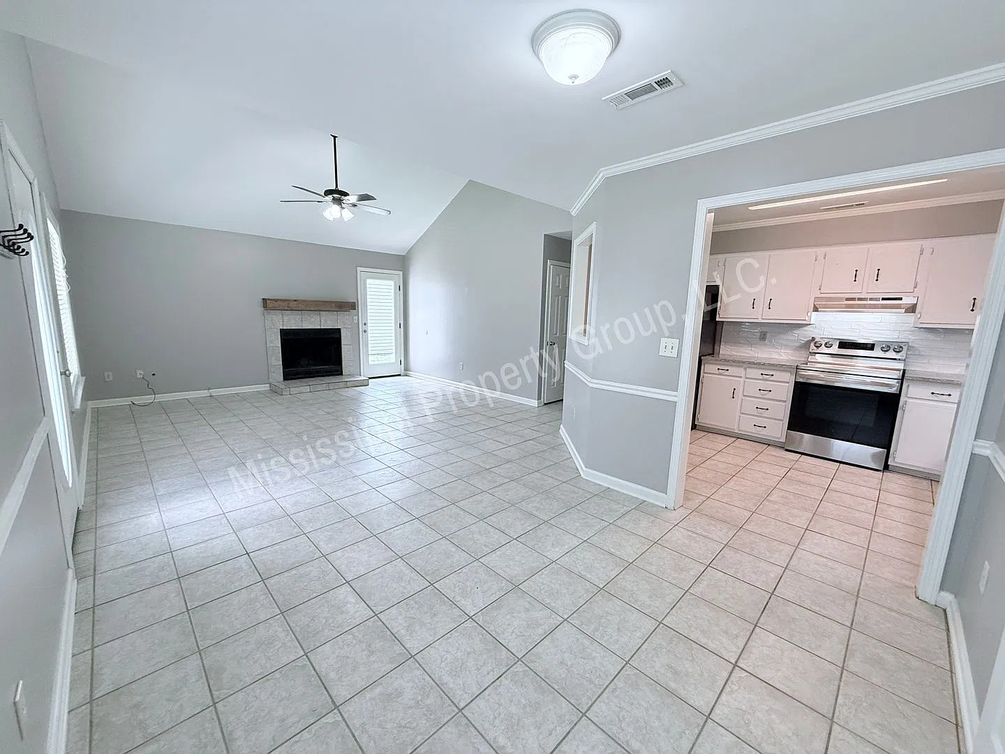 3bd / 2ba For Rent — Photo 3