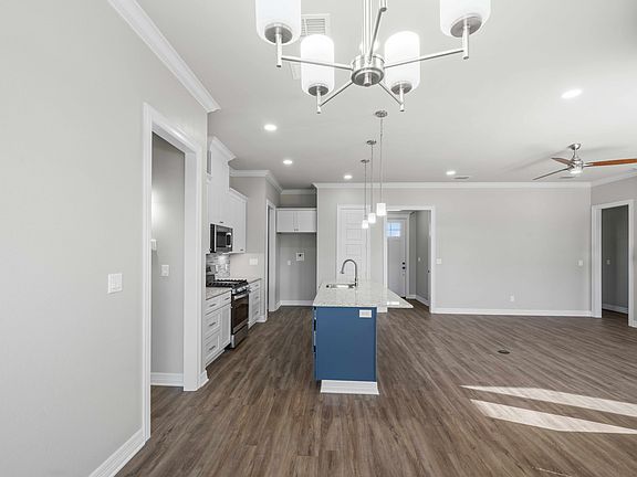 4th image of 1705 Tres Dr