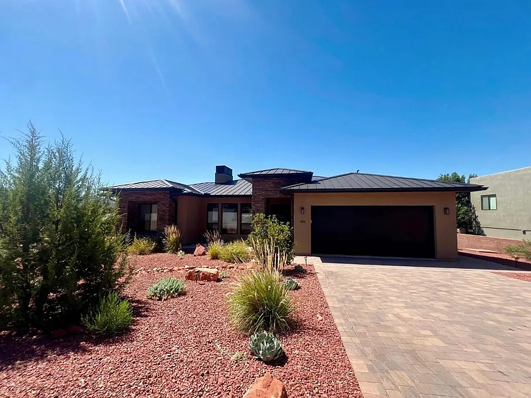 485 Windsong Dr — Photo 3