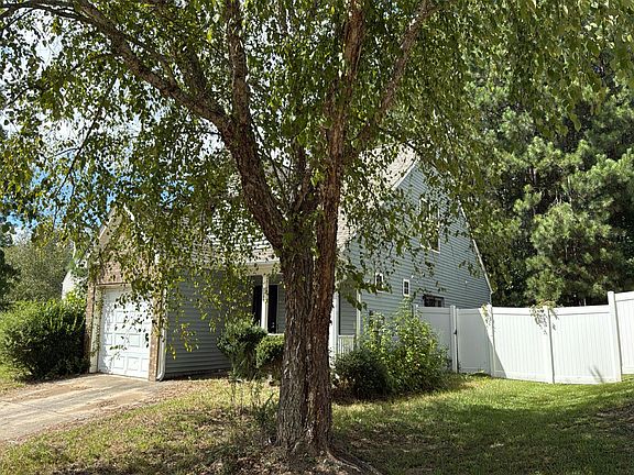 2nd image of 3393 Sable Chase Ln