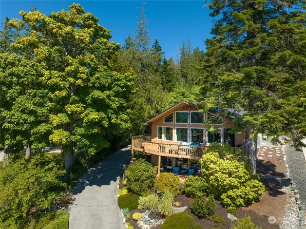 707 Shelter Bay Drive, La Conner, WA 98257
