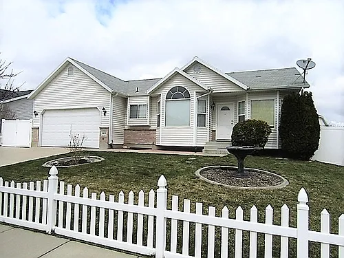 6060 Castle Park Ln Photo 1