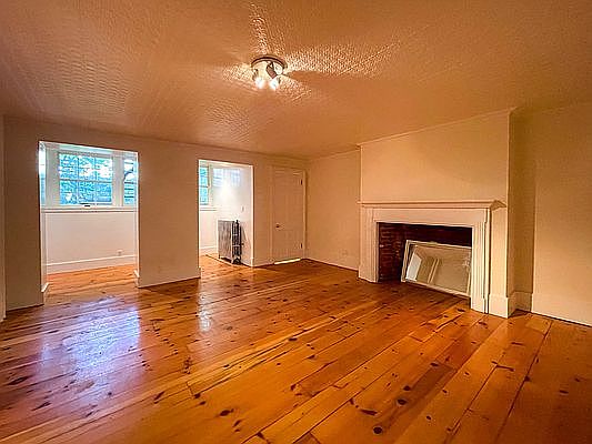 4th image of 51 Cranberry St #1