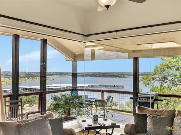 1525 Lakeside Dr W, Canyon Lake, TX 78133