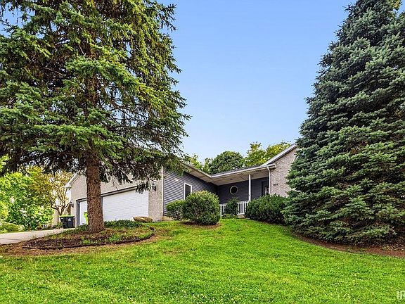 4th image of 1904 Hunters Ridge Dr