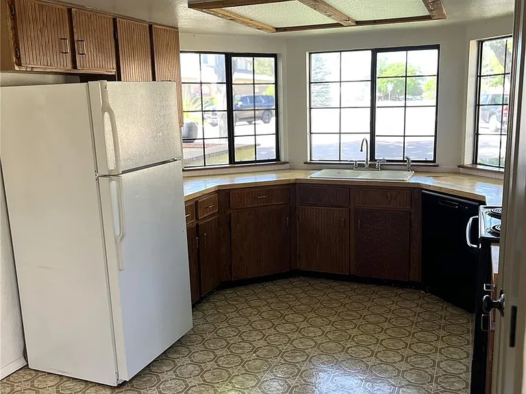 18625 E Saratoga Pl — Photo 1