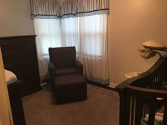 4th image of 161 Roncroff Dr