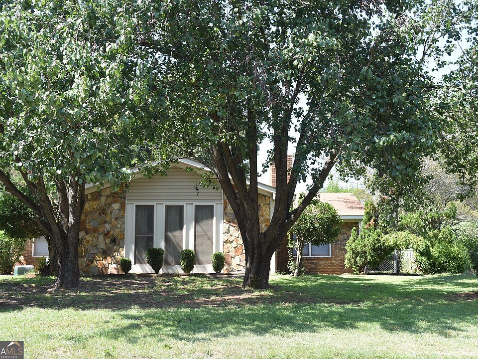 1st image of 113 Wimbish Ln