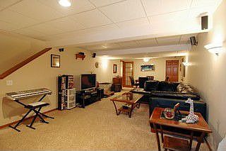Recreation room with Satallite and speakers