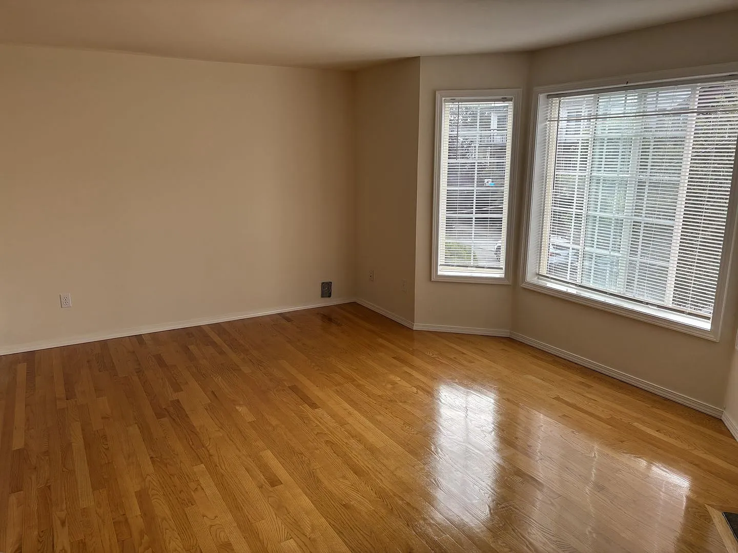 Ballard Townhouse — Photo 4