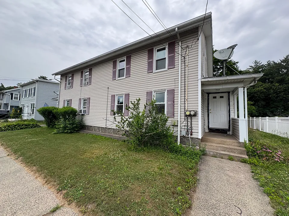 44 N Main St