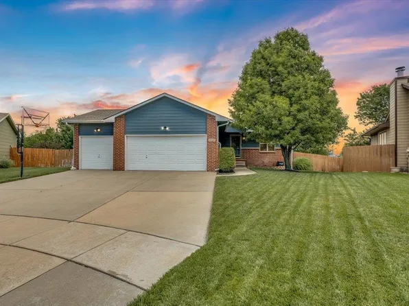 1926 E Sunset Ct, Goddard, KS 67052