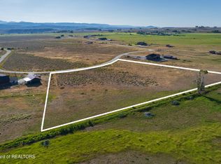 8 Hay Meadow Dr, Pinedale, WY 82941