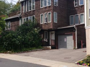 33 Lawn St #2, Boston, MA 02120