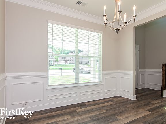 5th image of 3611 Alamito Ln