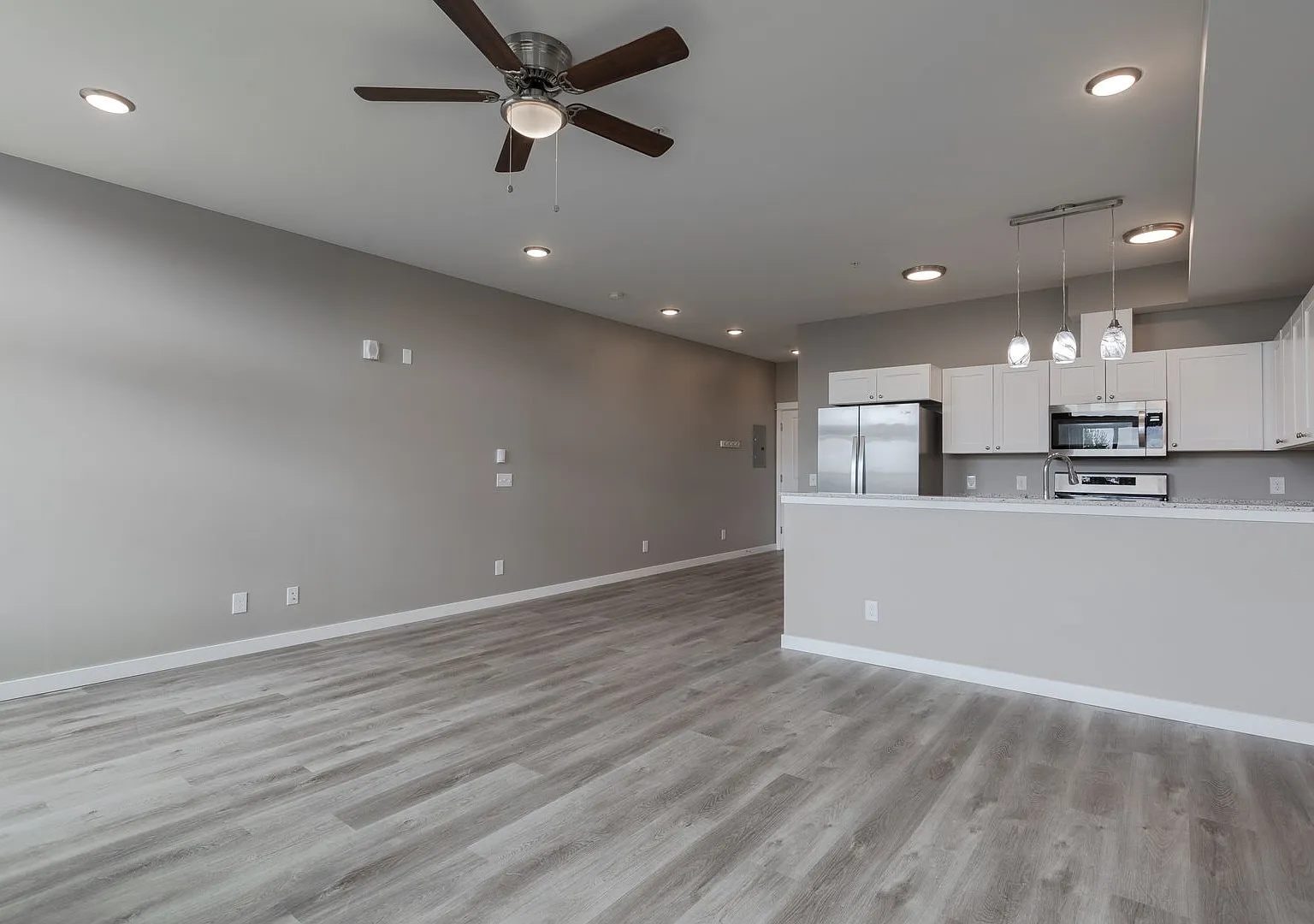 Fairhaven Harbor Apartments — Photo 2