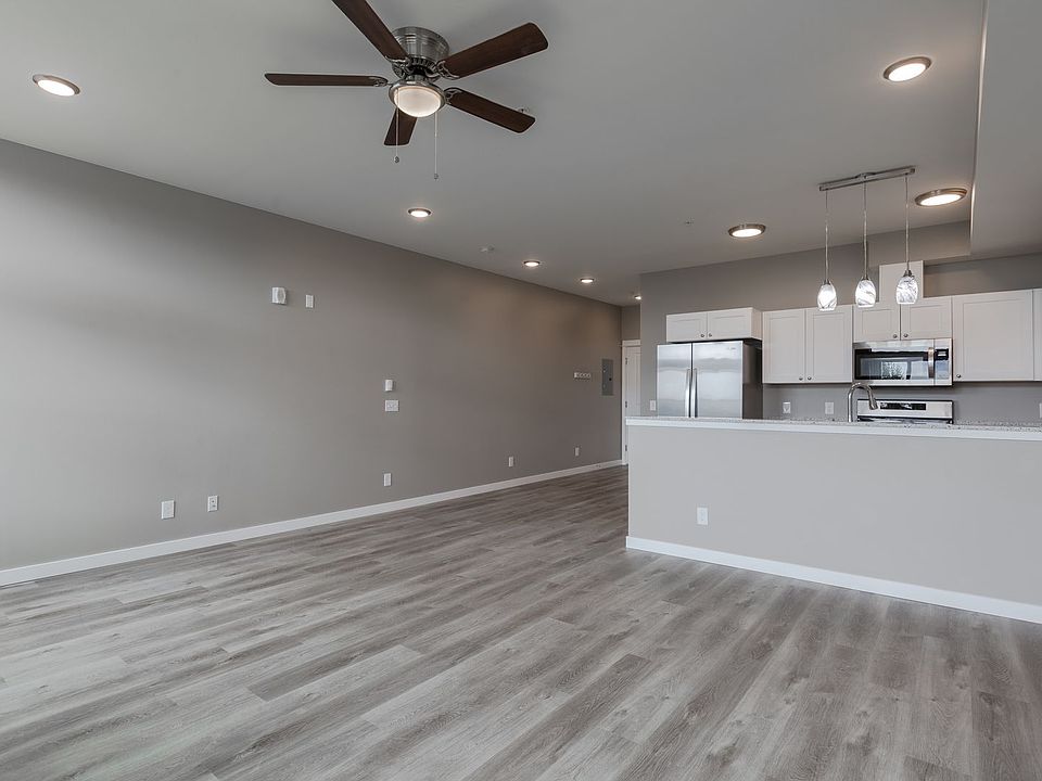 2nd image of 1310 9th St APT 214