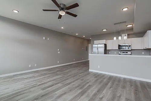 Floor plan 404