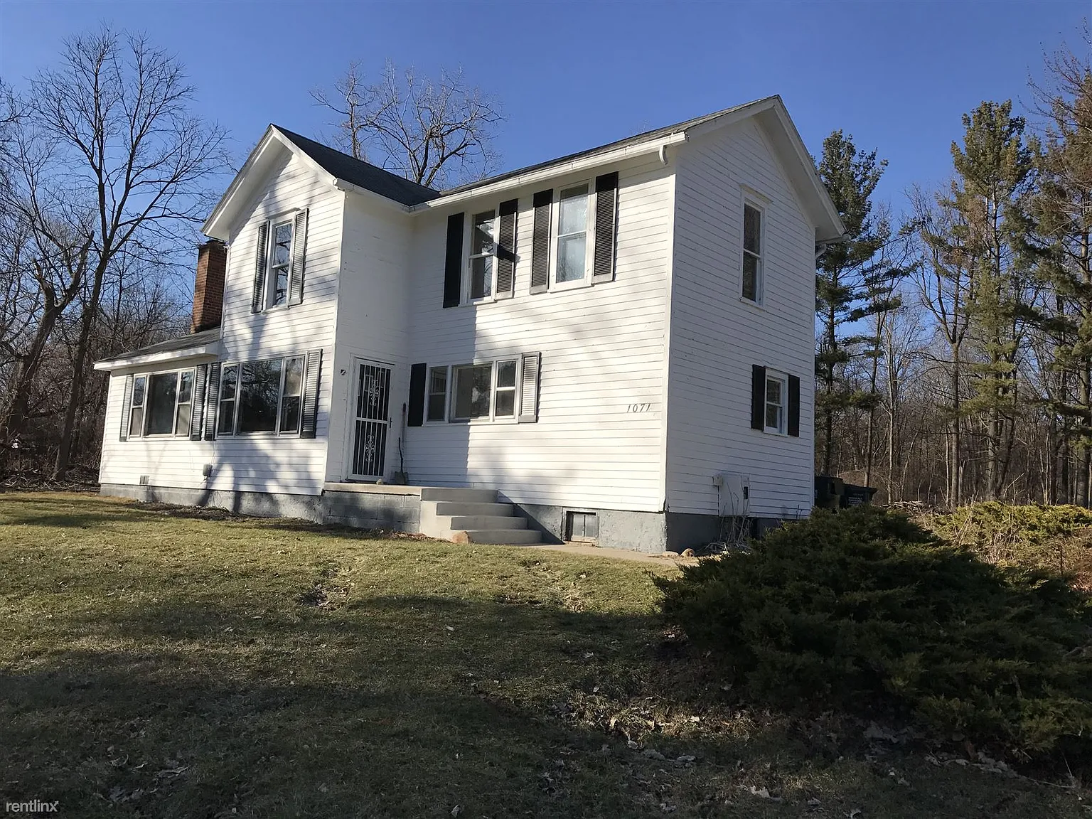 1071 Bloomer Rd photo 1